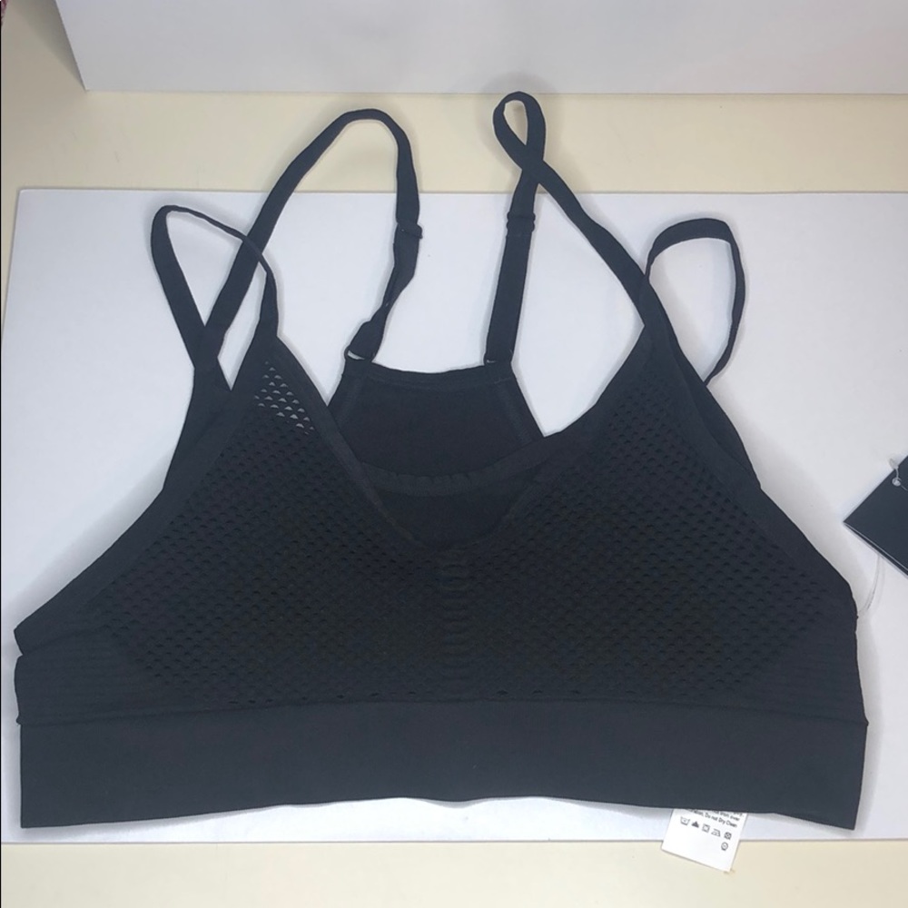 ASICS Strappy Seamless Bra Black Size Large